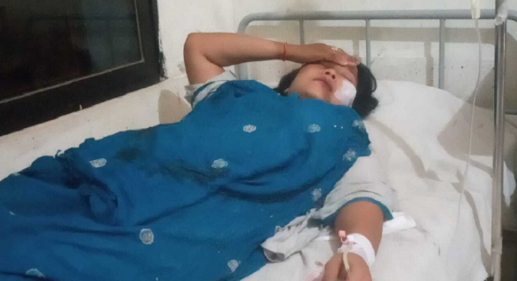 প্রধান শিক্ষিকাকে ঘুষি মারলেন শিক্ষা কর্মকর্তা